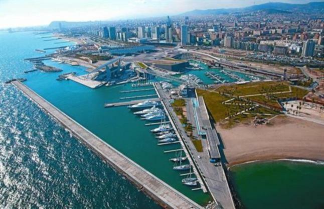 Forum Beach Сан-Адріа-де-Бесос Екстер'єр фото