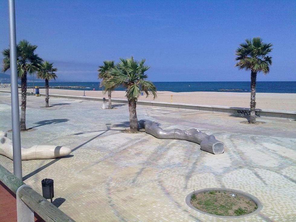 Forum Beach Сан-Адріа-де-Бесос Екстер'єр фото